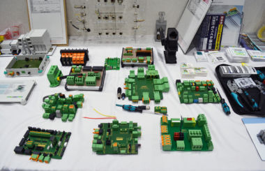 プリント基板用端子台・コネクタ パネル貫通型端子台